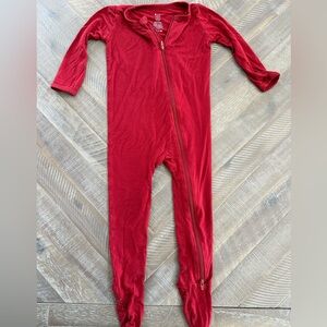 KYTE BABY - 18-24mo - long sleeved zippered footie - Color Ruby (dark red).
